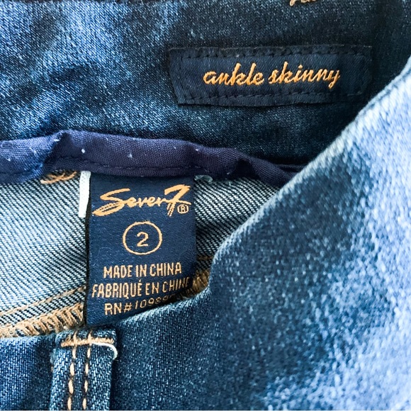 Seven7 • Ankle Skinny Jeans - Picture 5 of 5